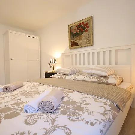 The 2sisters Apartment *